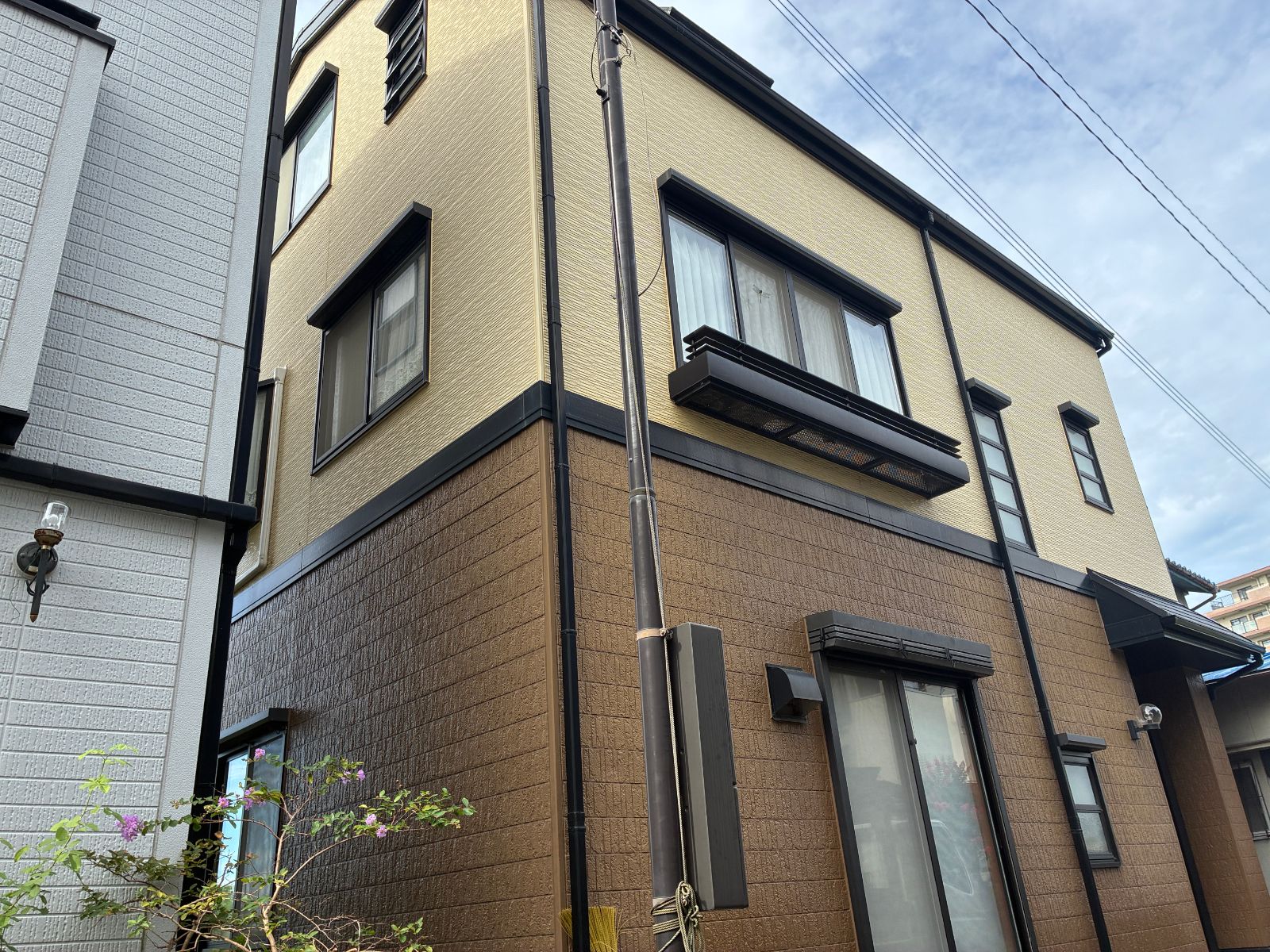 明石市二見町で2回目の外壁塗装！14年ぶりの塗り替えとイメージチェンジのご相談